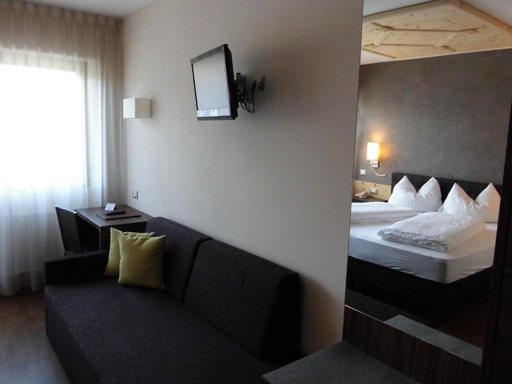 Hotel Zum Tiroler Adler Esterno foto